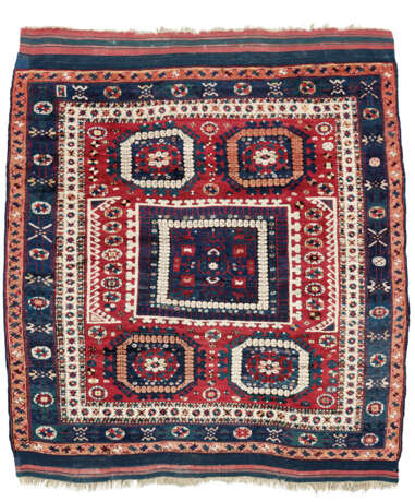 A BERGAMA RUG - Foto 1