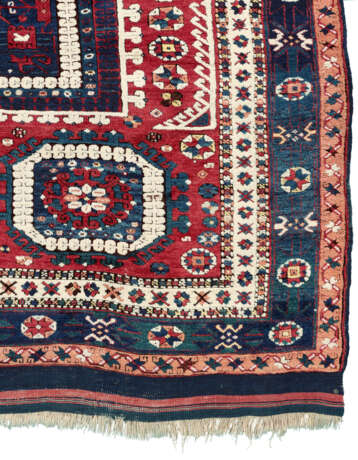 A BERGAMA RUG - Foto 3