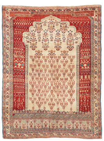 A SILK TABRIZ PRAYER RUG - фото 1