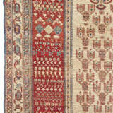 A SILK TABRIZ PRAYER RUG - фото 3