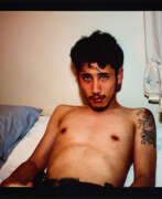 Нан Голдин. Nan Goldin. Kee in bed, E. Hampton, N.Y.