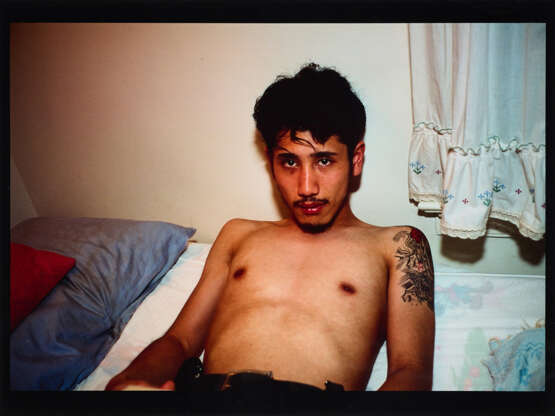 Nan Goldin. Kee in bed, E. Hampton, N.Y. - photo 1