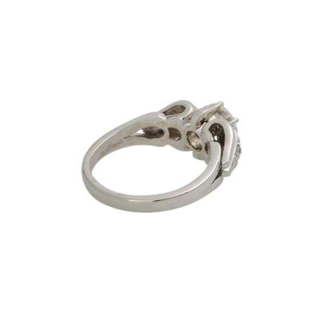 Ring mit 1 Brillant, ca. 0,9 ct, LGW-GW (I-K)/VVS - фото 3