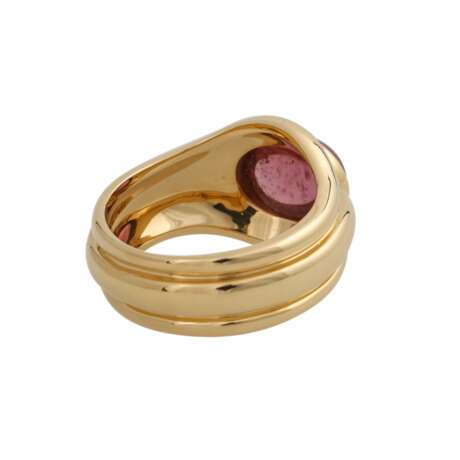 Ring mit einem rosafarbenen Turmalincabochon, oval, ca. 3,5 ct, - photo 3
