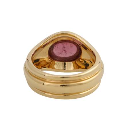 Ring mit einem rosafarbenen Turmalincabochon, oval, ca. 3,5 ct, - Foto 4