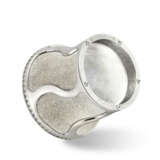 ALEXANIAN. A HANDCRAFTED AND UNIQUE 18K WHITE GOLD LOUPE - photo 1