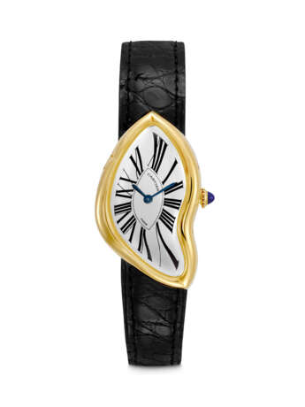 CARTIER. A VERY RARE 18K GOLD ASYMMETRICAL WRISTWATCH - фото 1