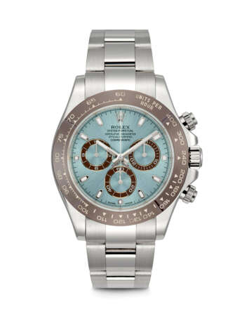 ROLEX. AN IMPRESSIVE PLATINUM AUTOMATIC CHRONOGRAPH WRISTWATCH WITH BRACELET - фото 1