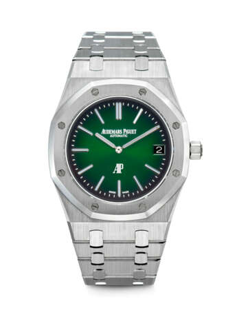 AUDEMARS PIGUET. A VERY RARE PLATINUM AUTOMATIC WRISTWATCH WITH DATE, BRACELET AND GREEN DIAL - photo 1