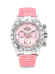 ROLEX. AN ATTRACTIVE 18K WHITE GOLD AUTOMATIC CHRONOGRAPH WRISTWATCH WITH PINK MOTHER-OF-PEARL DIAL