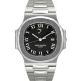 PATEK PHILIPPE. A STAINLESS STEEL AUTOMATIC WRISTWATCH WITH SWEEP CENTRE SECONDS, POWER RESERVE, DATE AND BRACELET - фото 1