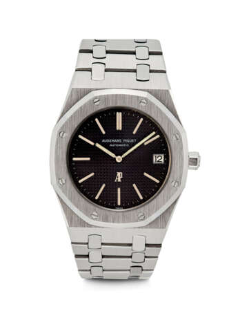 AUDEMARS PIGUET. A RARE STAINLESS STEEL AUTOMATIC WRISTWATCH WITH DATE AND BRACELET - фото 1