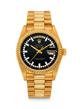 ROLEX. A DAZZLING 18K GOLD AND DIAMOND-SET AUTOMATIC WRISTWATCH WITH SWEEP CENTRE SECONDS, DAY, DATE AND BRACELET - фото 1