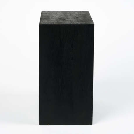 Tom Burr. Black Ashtray (Smoke) - photo 3