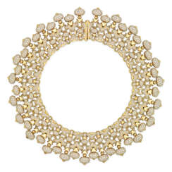 BULGARI DIAMOND AND GOLD NECKLACE