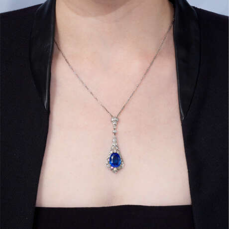 SAPPHIRE AND DIAMOND PENDENT NECKLACE - фото 2