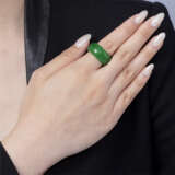 TWO JADEITE ABACUS SEED RINGS - photo 2