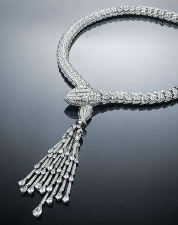 BULGARI DIAMOND `SERPENTI` NECKLACE - photo 1