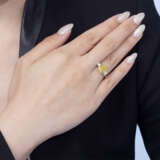 NO RESERVE - COLOURED DIAMOND AND DIAMOND RING - photo 2