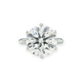 DIAMOND RING, MOUNT BY TIFFANY & CO. - photo 1