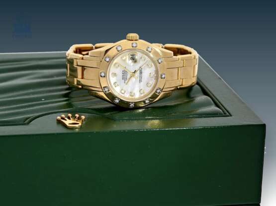 Armbanduhr: gesuchte luxuriöse Damenuhr Rolex Pearlmaster Ref.80318 mit Brillantlünette und Diamantzifferblatt, Originalbox und Originalpapieren - photo 1