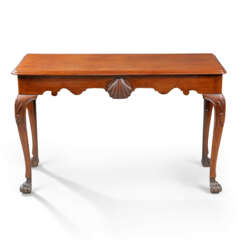 AN IRISH GEORGE II MAHOGANY SIDE TABLE