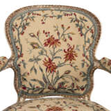 A PAIR OF GEORGE III WHITE-PAINTED AND PARCEL-GILT OPEN ARMCHAIRS - photo 6