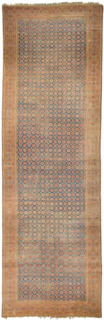 AN ENORMOUS KHORASSAN CARPET - photo 1