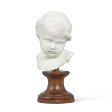 A CHELSEA WHITE PORCELAIN BUST OF A YOUNG BOY - Foto 1