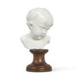 A CHELSEA WHITE PORCELAIN BUST OF A YOUNG BOY - Foto 2