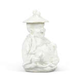 A CHELSEA WHITE PORCELAIN FIGURAL TEACADDY AND COVER - photo 2