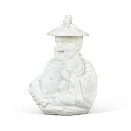 A CHELSEA WHITE PORCELAIN FIGURAL TEACADDY AND COVER - photo 3