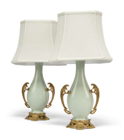 A PAIR OF CHINESE CELADON VASES MOUNTED AS LAMPS - photo 1