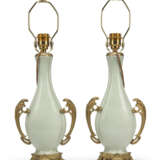 A PAIR OF CHINESE CELADON VASES MOUNTED AS LAMPS - photo 3