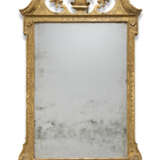 A GEORGE II GILTWOOD MIRROR - Foto 1