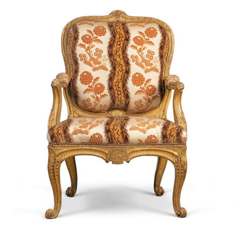 A GEORGE III GILTWOOD OPEN ARMCHAIR - Foto 1