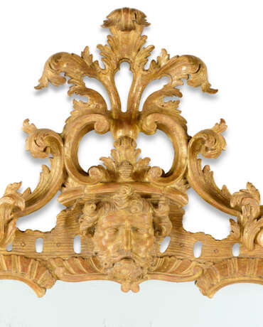 A GEORGE II GILTWOOD MIRROR - photo 2