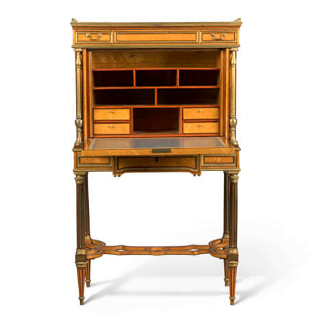 A LOUIS XVI ORMOLU-MOUNTED AMARANTH AND BOIS CITRONNIER SECRETAIRE A ABATTANT - фото 2