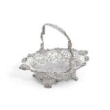 A GEORGE II SILVER BASKET - фото 1