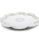 A GEORGE I SILVER SALVER - Foto 2