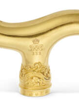 A GEORGE III ROYAL GOLD CANE HANDLE