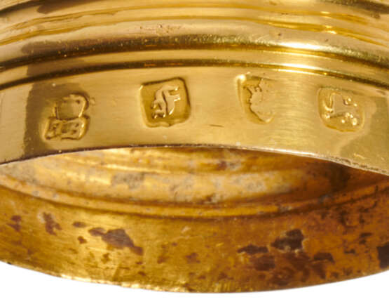 A GEORGE III ROYAL GOLD CANE HANDLE - photo 4