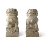 A PAIR OF CHINESE MARBLE LIONS - фото 3