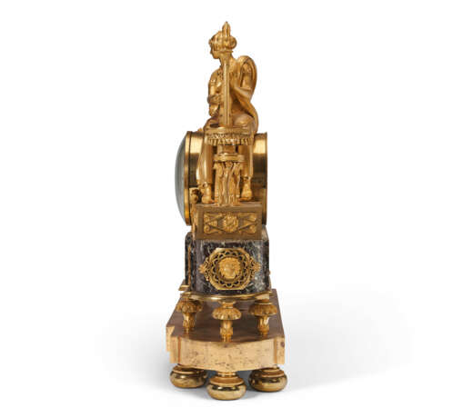 A DIRECTOIRE ORMOLU AND LEVANTO ROSSO MARBLE MANTEL CLOCK - фото 4