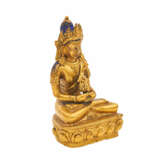 Buddha Amitayus. Feuervergoldete Bronze SINOTIBETISCH, 20. Jahrhundert. - photo 1