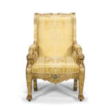 A FRENCH GILTWOOD FAUTEUIL - фото 2