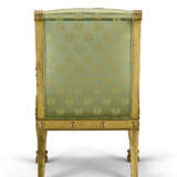 A PAIR OF EMPIRE GILTWOOD FAUTEUILS - Foto 5