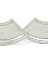 A PAIR OF ROYAL GEORGE III SILVER DESSERT DISHES