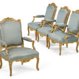 A SET OF FOUR EARLY LOUIS XV GILT-WALNUT FAUTEUILS - photo 1