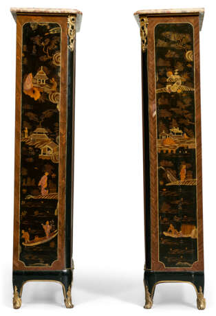 A PAIR OF LOUIS XV ORMOLU-MOUNTED KINGWOOD, CHINESE LACQUER AND VERNIS-DECORATED ARMOIRES - photo 6